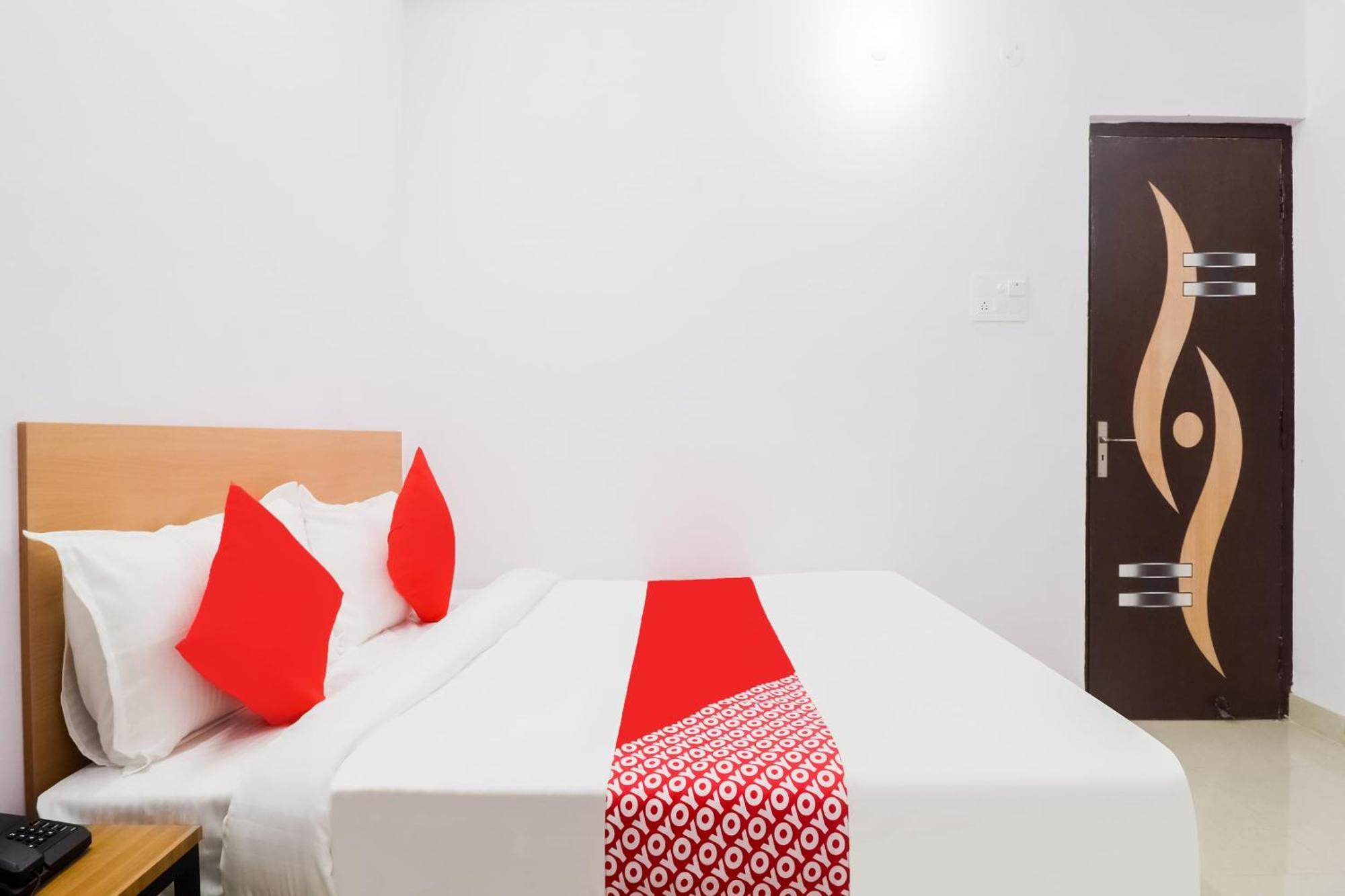 Hotel O Dream Inn Danapur Exteriör bild